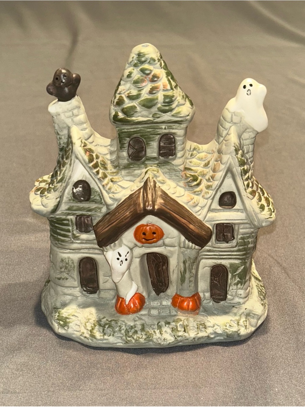 Vintage Artmark Ceramic Halloween Haunted House With Ghosts & Pumpkins